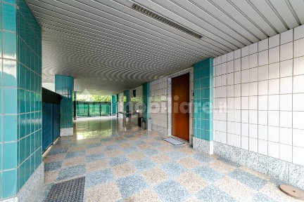 Trilocale via Aosta 19, Cenisio, Milano