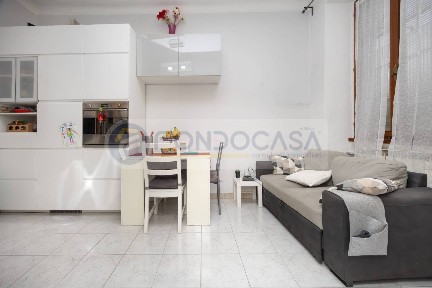 Bilocale viale Monza 37, Pasteur, Milano