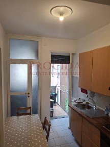 Trilocale via Castel Morrone 2/b, Indipendenza, Milano