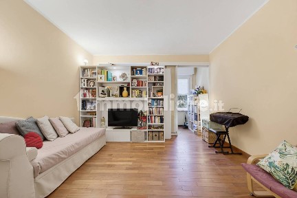 Milano, Città Studi, Viale Romagna, 15