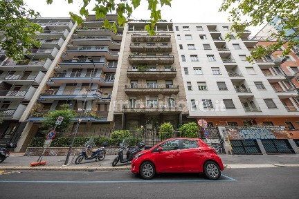 Milano, Città Studi, Viale Romagna, 13