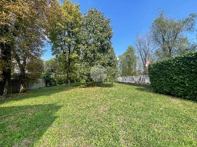 Trilocale via Ippocastani 1, Cusano Milanino