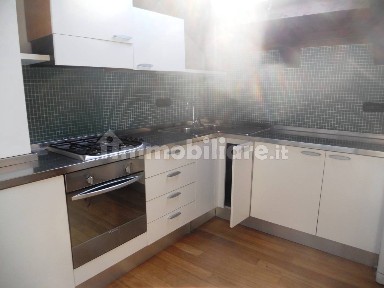 Trilocale viale Giovanni da Cermenate 38, Cermenate - Abbiategrasso, Milano