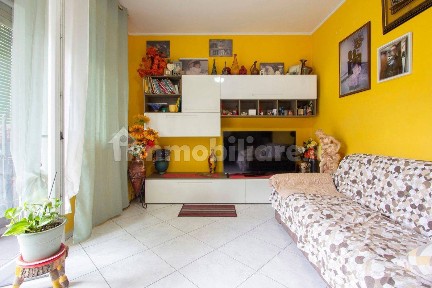 Milano, Comasina, via Teano, 36