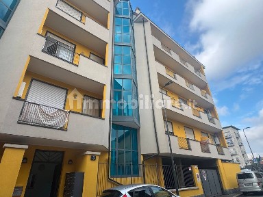 Milano, Affori, Via Giovanni Nicotera, 3
