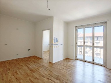 Milano, Centrale, Viale Lunigiana, 15