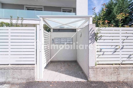 Trilocale via Ludovico Ariosto 7, Centro, Lainate