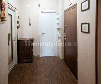 Milano, Comasina, Via Teano, 9