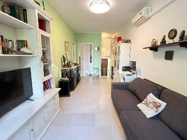 Bilocale via Airolo 36, Istria, Milano