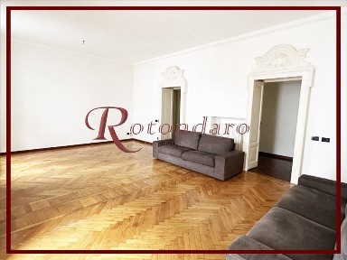 Trilocale via Alberto da Giussano, 23, Pagano, Milano