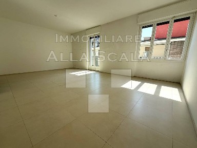Milano, Borgogna - Largo Augusto, Via Felice Cavallotti