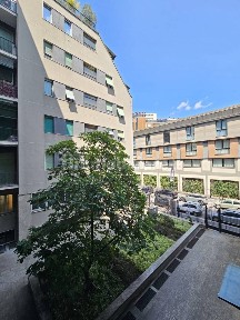 Bilocale via Messina 9, Paolo Sarpi, Milano