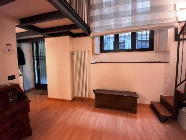 Bilocale via Ausonio 8, Corso Genova, Milano