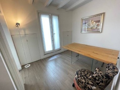 Bilocale largo Benedetto Cairoli, Cadorna - Castello, Milano