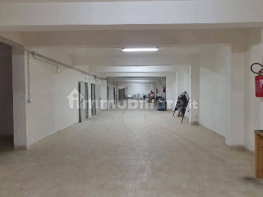 Magazzino - Deposito in Affitto