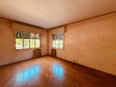 Villa unifamiliare via Carlo Quinto 18, Centro, Correggio