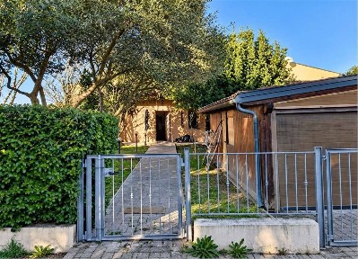 Villetta a schiera all'asta Strada Vallazza 127, Parma