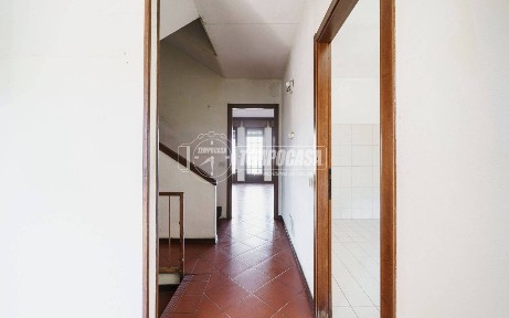 Villa a schiera via Fosse Ardeatine 5, Centro, Noceto