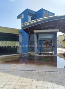 Magazzino all'asta SP231, km. 1, 70026 Modugno Italia, Modugno