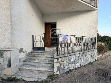 Sant'Arcangelo Trimonte, Via Largo La Loggia