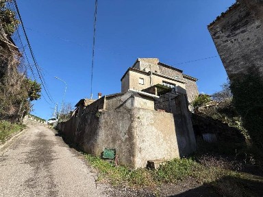 Sant'Agata de' Goti, Contrada Lamia