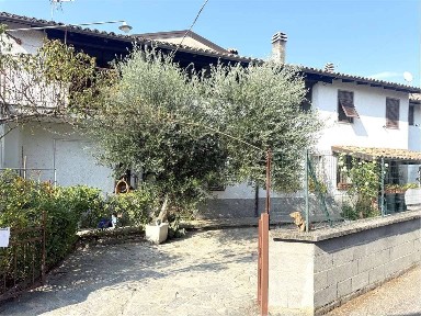 Terratetto unifamiliare 186 m², buono stato, Centro, Sant'Agata Fossili