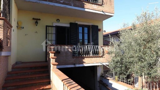Sinalunga, Via Crocefisso