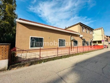 Magazzino - Deposito in Affitto