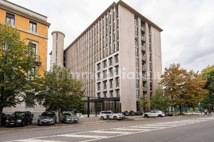 Milano, Cadorna - Castello, via Paleocapa 7