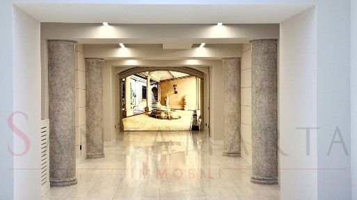 Milano, Brera, Via Monte di Pietà