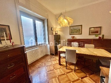 Quadrilocale viale Tunisia, Porta Venezia, Milano