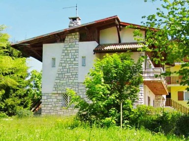 Villa all'asta frazione Chiesa, viale Dolomiti, 30, Lavarone
