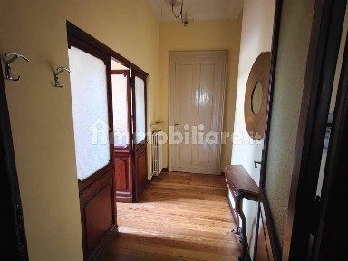 Bilocale buono stato, piano rialzato, Centro Storico, Biella