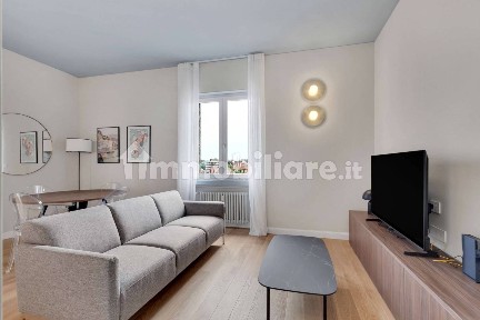 Trilocale via Trincea delle Frasche 2, Corso San Gottardo, Milano