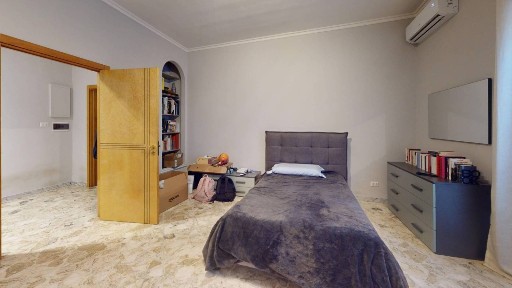 Bari, Poggiofranco, Viale Don Luigi Sturzo, 55