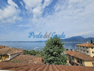Attico ottimo stato, 87 m², Centro, Torri del Benaco