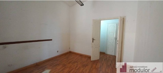 Trilocale via Indipendenza 21, Centro Storico, Catanzaro