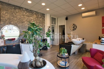 Locale commerciale in Affitto