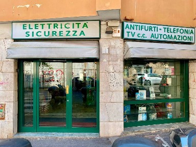 Locale commerciale in Affitto