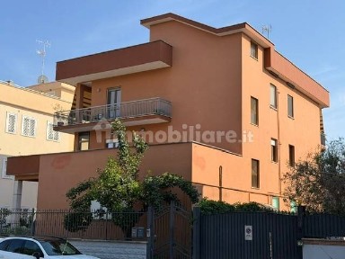 Quadrilocale buono stato, secondo piano, Centro, Aprilia