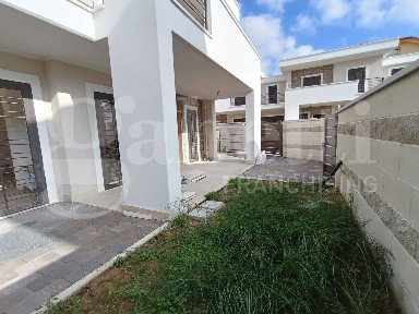 Anzio, Villaggio Giornalisti - Poggio, Via delle Viole, 39