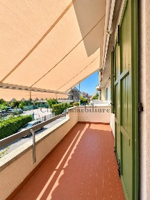 Quadrilocale buono stato, Torre del Lago, Viareggio
