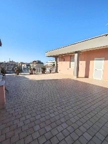 Attico via Lazio 46, Via Venezia - Lungofiume Paolucci, Pescara