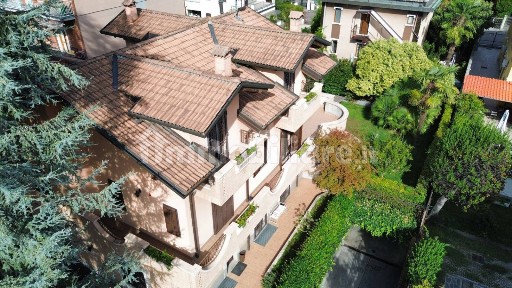 Villa unifamiliare via per Bresso 13, Centro - Piazza Gramsci, Cinisello Balsamo