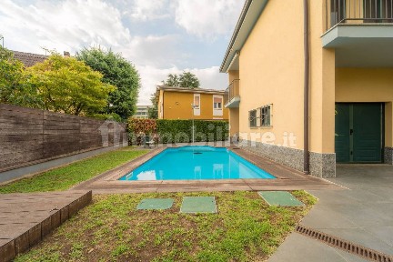 Villa unifamiliare viale della Resistenza 75, Vimodrone