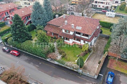 Villa plurifamiliare, ottimo stato, 801 m², Ravello, Villastanza, Villapia, Parabiago