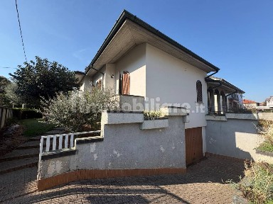 Villa unifamiliare, buono stato, 300 m², Centro, Inzago