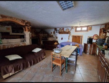 Villetta a schiera all'asta via Tuttavista 33, Galtellì
