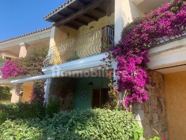 Villa a schiera 5 locali, buono stato, Nuoro