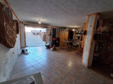 Villetta a schiera all'asta via Tuttavista, 33, Galtellì